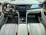 2023 Grand Cherokee Thumbnail 16