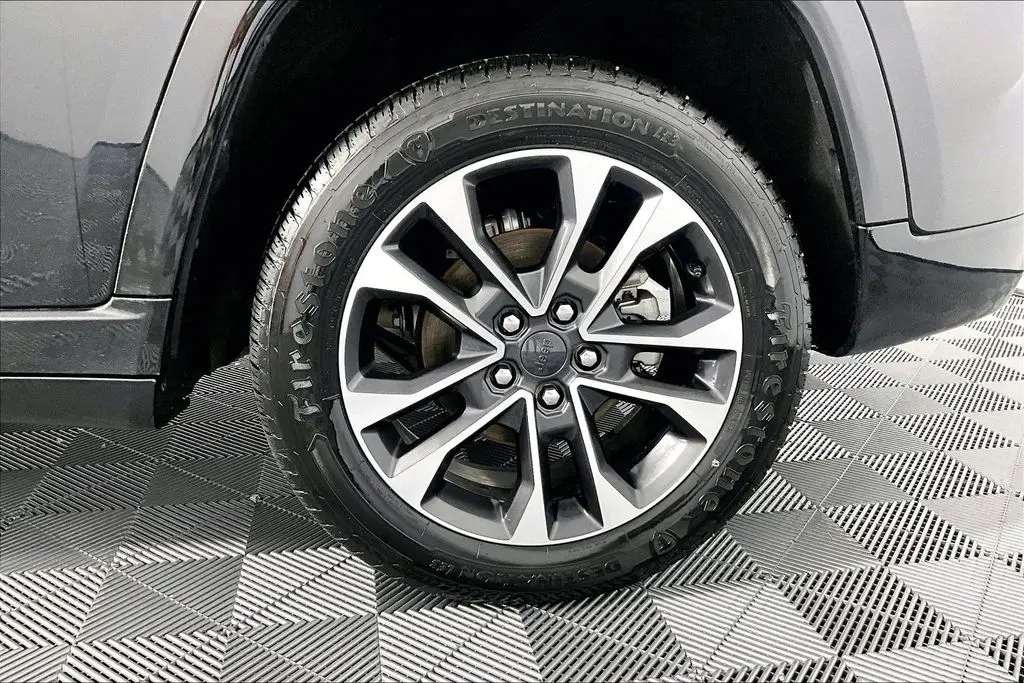 2024 Jeep Cherokee - $40,891