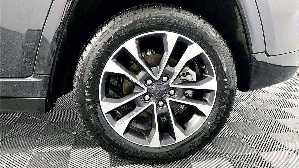 2024 Jeep Grand Cherokee Overland