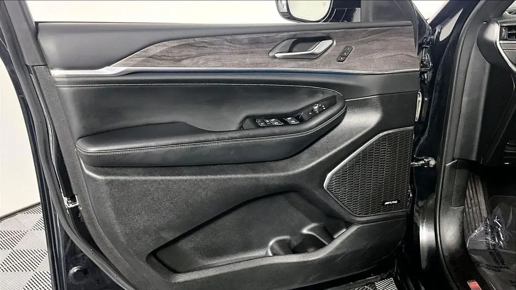 2024 Jeep Grand Cherokee Overland