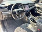 2022 Grand Cherokee Thumbnail 2