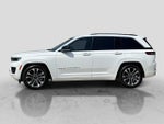 2022 Grand Cherokee Thumbnail 3