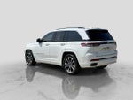 2022 Grand Cherokee Thumbnail 4