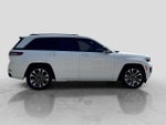 2022 Grand Cherokee Thumbnail 7
