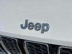 2022 Grand Cherokee Thumbnail 11