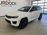2022 Grand Cherokee Thumbnail 15