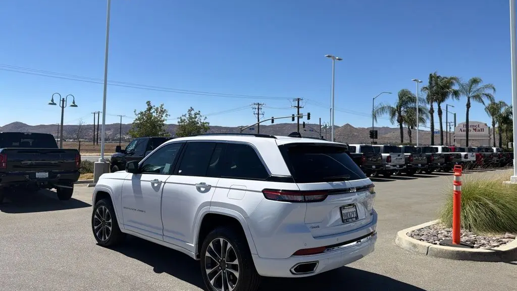 2023 Jeep Grand Cherokee Overland