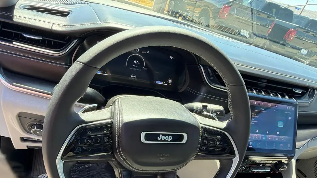 2023 Jeep Grand Cherokee Overland