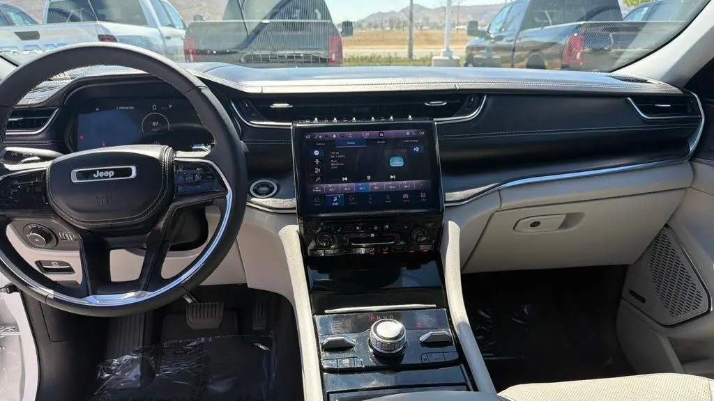 2023 Jeep Grand Cherokee Overland