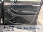 2024 Grand Cherokee Thumbnail 38