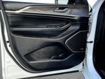 2023 Grand Cherokee Thumbnail 22