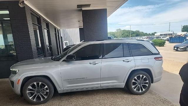 2022 Jeep Grand Cherokee Overland