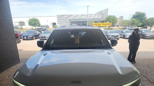 2022 Jeep Grand Cherokee Overland