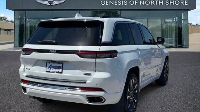 2022 Jeep Grand Cherokee Overland