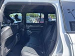 2022 Grand Cherokee Thumbnail 12