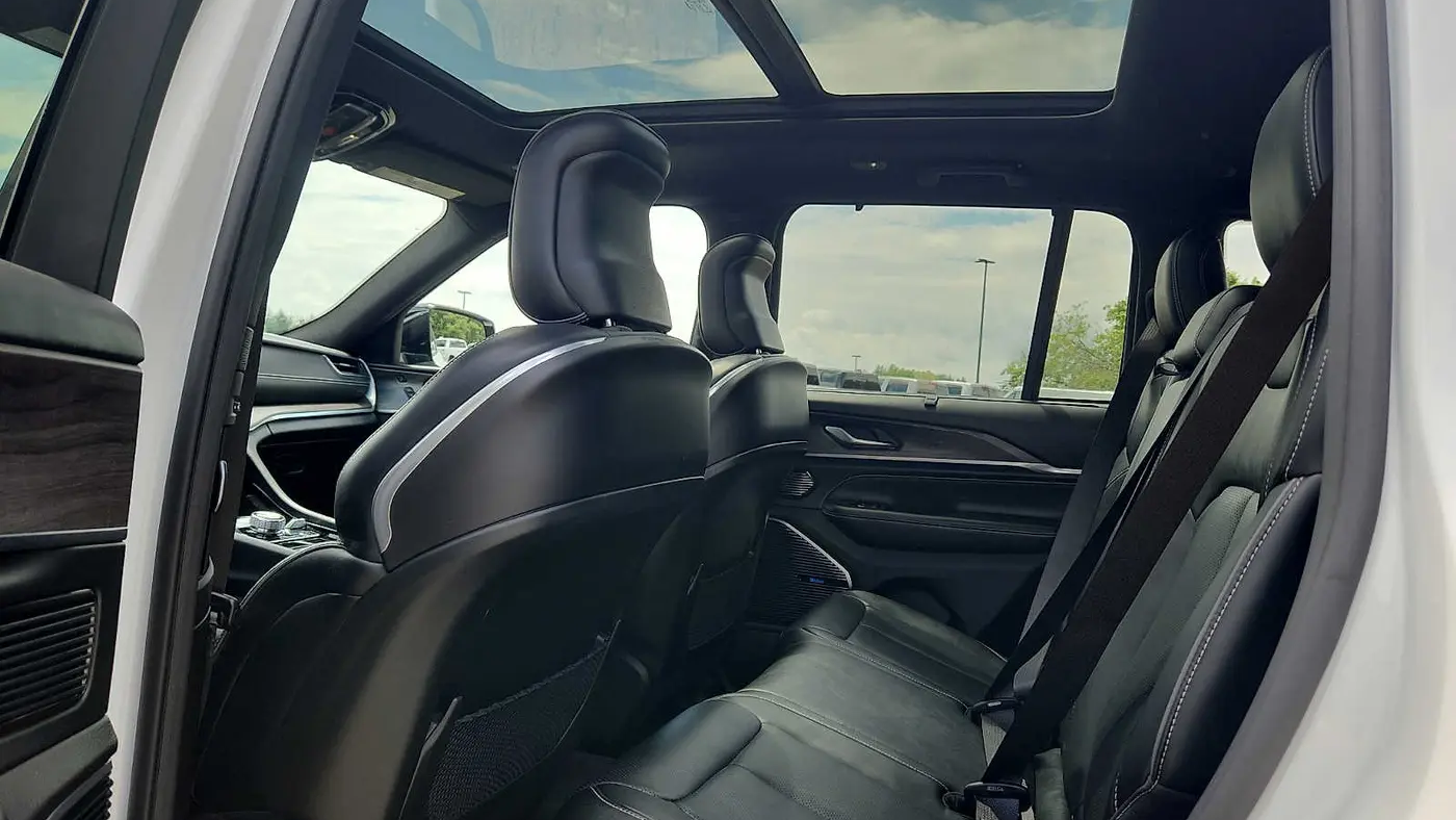 2022 Jeep Grand Cherokee Overland