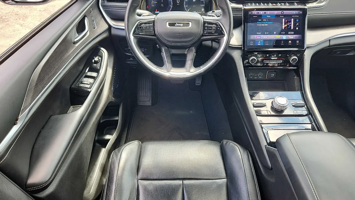 2022 Jeep Grand Cherokee Overland