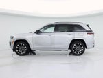 2022 Grand Cherokee Thumbnail 3