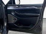 2022 Grand Cherokee Thumbnail 24