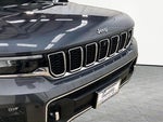 2022 Grand Cherokee Thumbnail 28