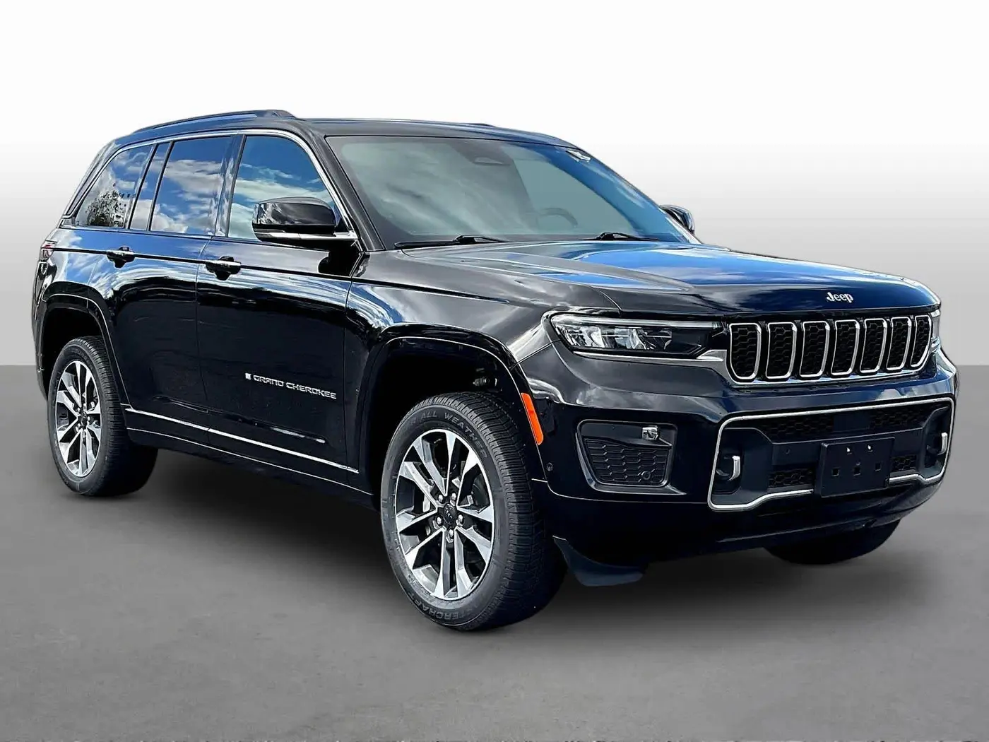 2023 Jeep Cherokee - $31,997