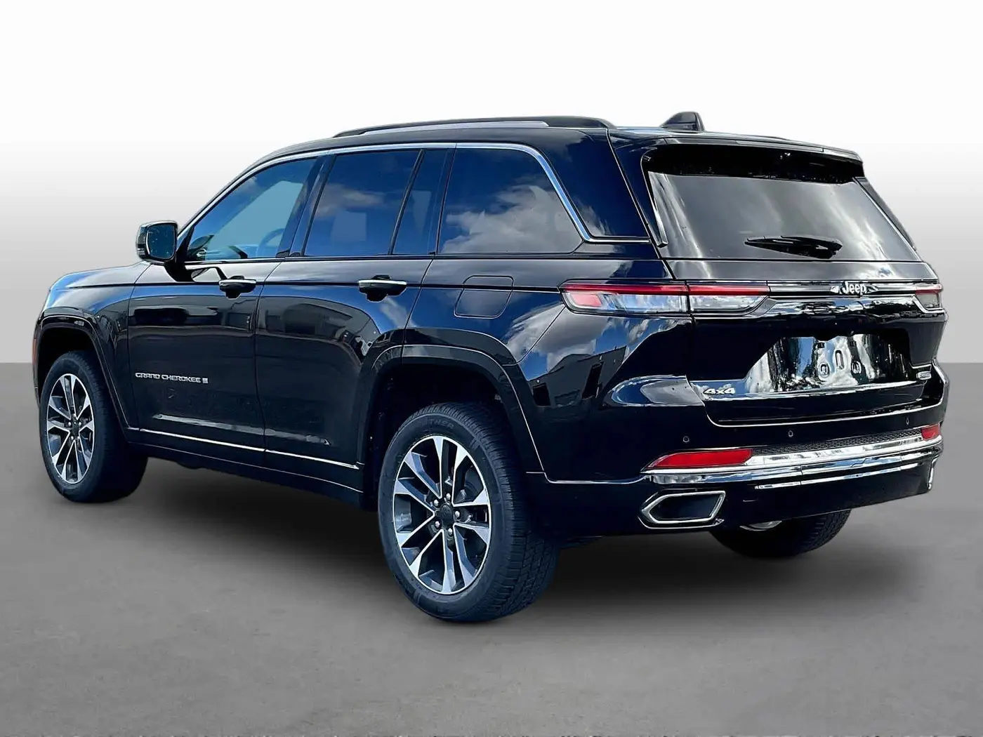 2023 Jeep Cherokee - $31,997