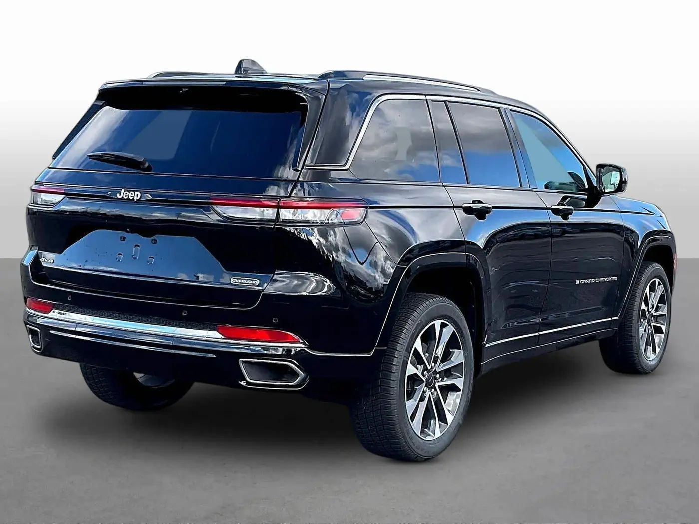 2023 Jeep Cherokee - $31,997