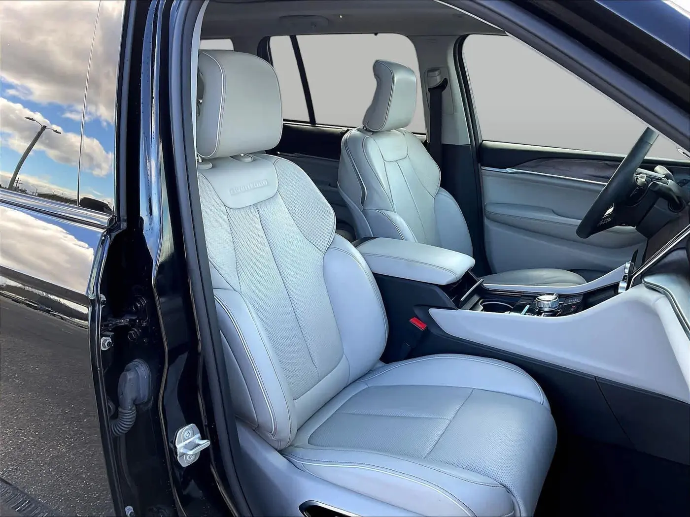 2023 Jeep Cherokee - $31,997