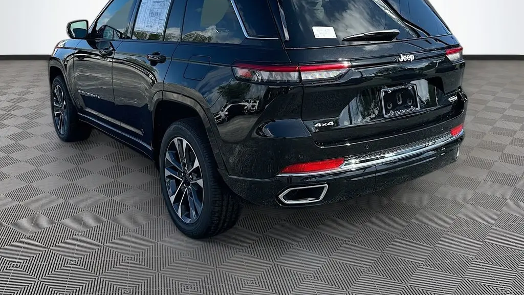 2025 Jeep Grand Cherokee Overland