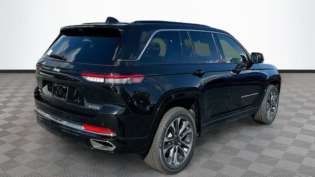 2025 Jeep Grand Cherokee Overland