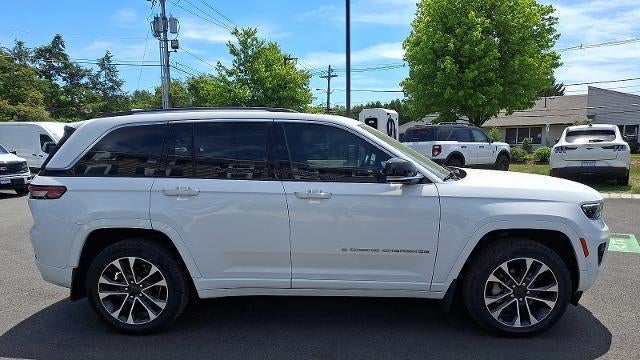 2022 Jeep Grand Cherokee Overland