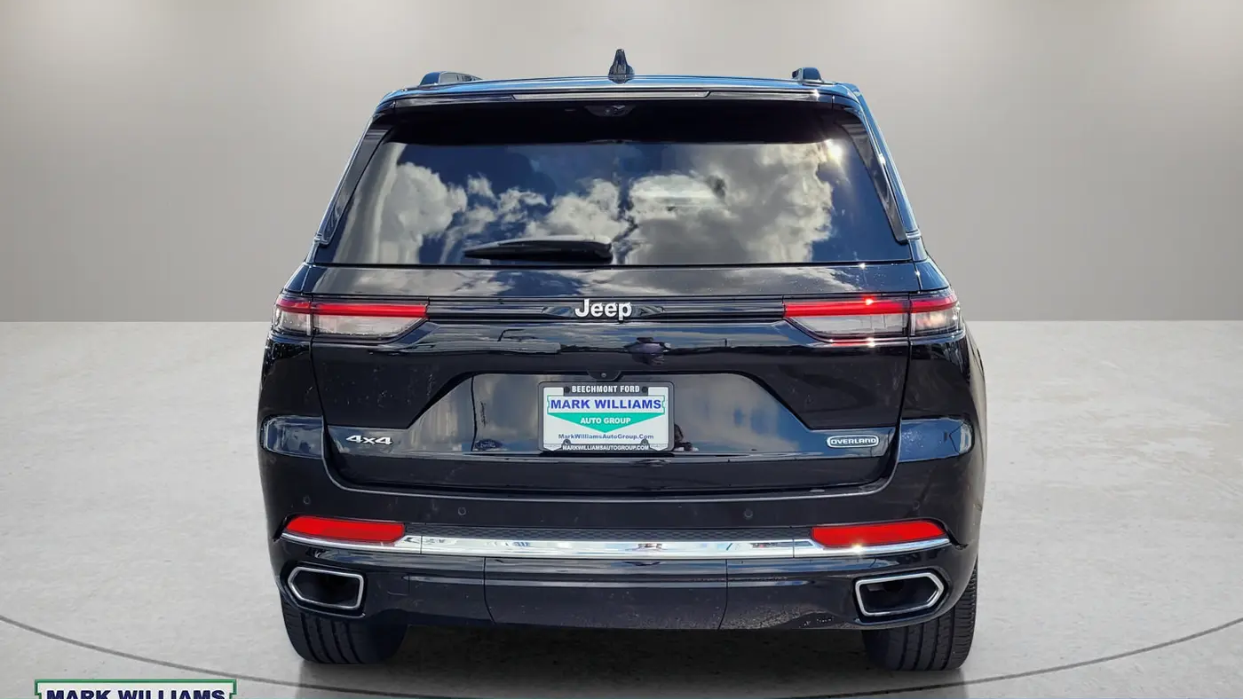 2022 Jeep Grand Cherokee Overland