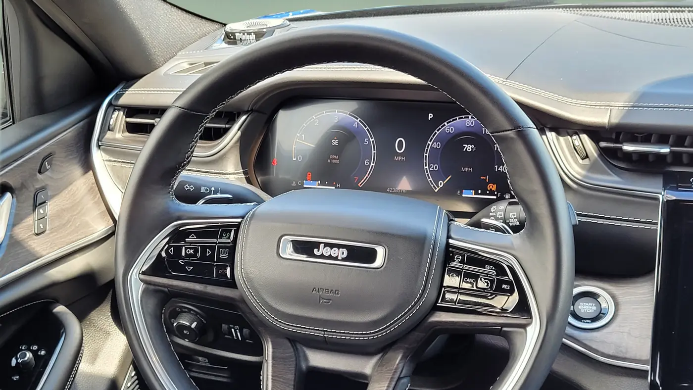2022 Jeep Grand Cherokee Overland