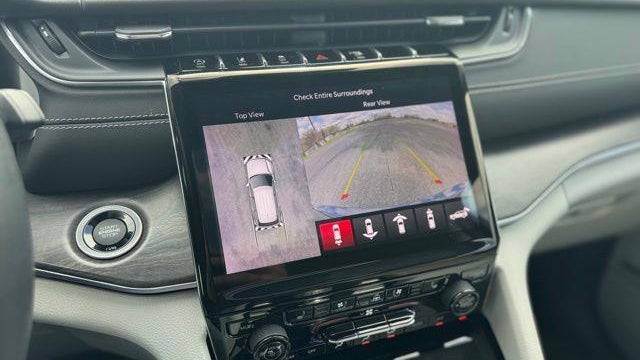 2023 Jeep Grand Cherokee Overland