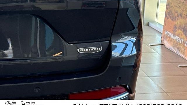 2022 Jeep Grand Cherokee Summit