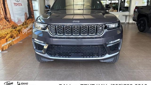 2022 Jeep Grand Cherokee Summit