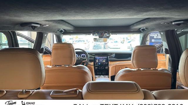 2022 Jeep Grand Cherokee Summit