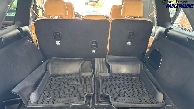 2022 Jeep Grand Cherokee Summit