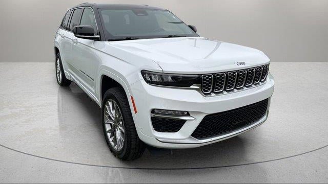 2022 Jeep Grand Cherokee Summit