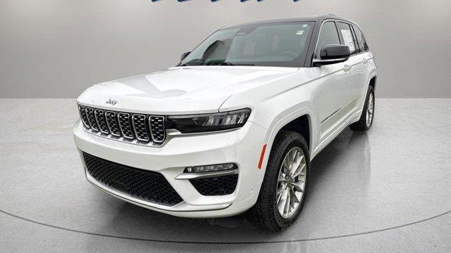 2022 Jeep Grand Cherokee Summit