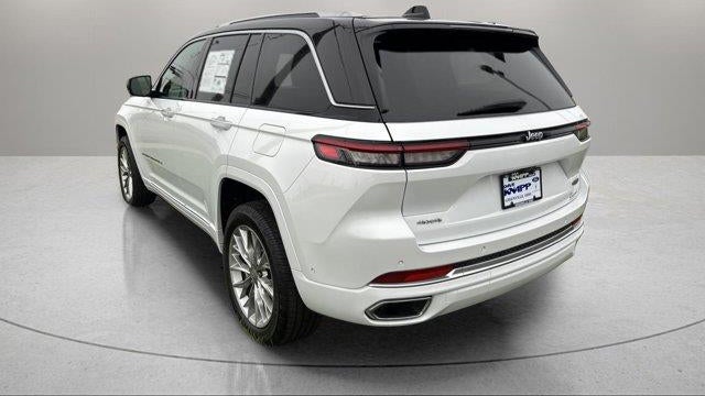 2022 Jeep Grand Cherokee Summit