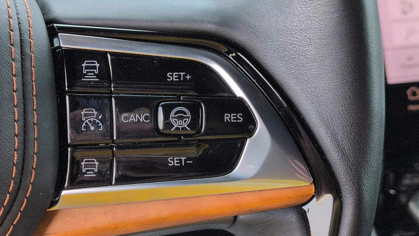 2024 Jeep Grand Cherokee Summit