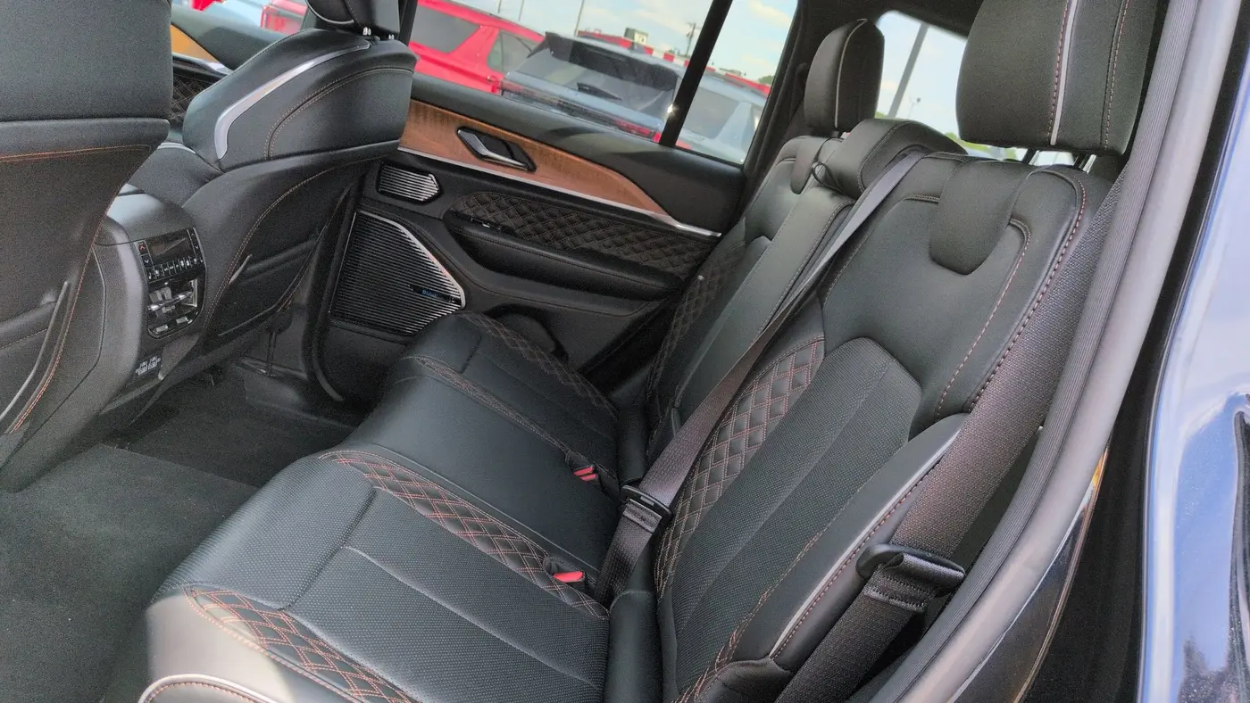 2024 Jeep Grand Cherokee Summit