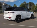 2024 Grand Cherokee Thumbnail 4