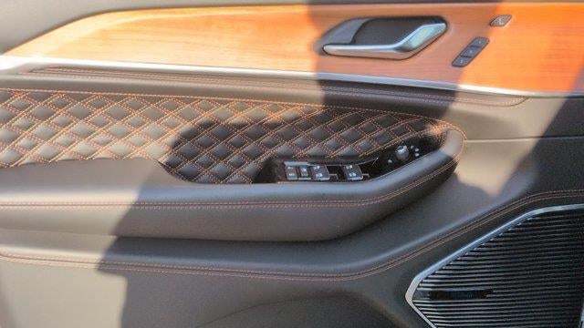 2024 Jeep Grand Cherokee Summit