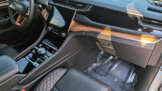 2024 Jeep Grand Cherokee Summit