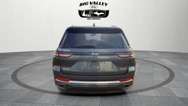 2022 Jeep Grand Cherokee Summit