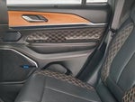 2022 Grand Cherokee Thumbnail 17