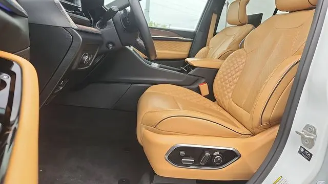 2023 Jeep Grand Cherokee Summit
