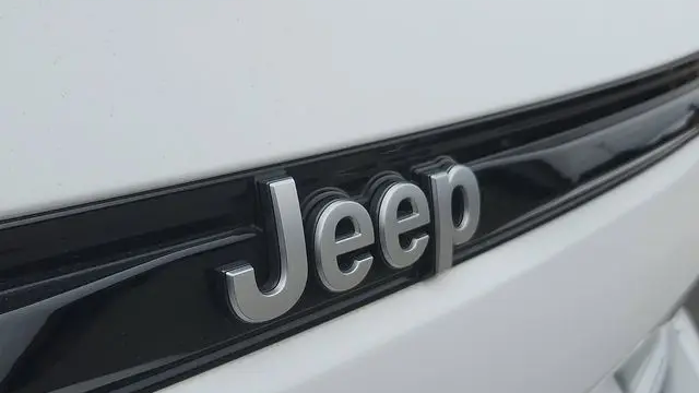 2023 Jeep Grand Cherokee Summit